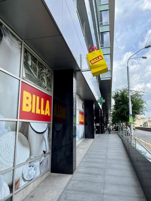1St May Plaza Bratislava Ngoại thất bức ảnh