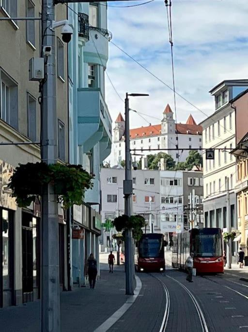 1St May Plaza Bratislava Ngoại thất bức ảnh